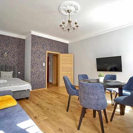 Warsaw Premium Apartments Deluxe Old Town Екстер'єр фото